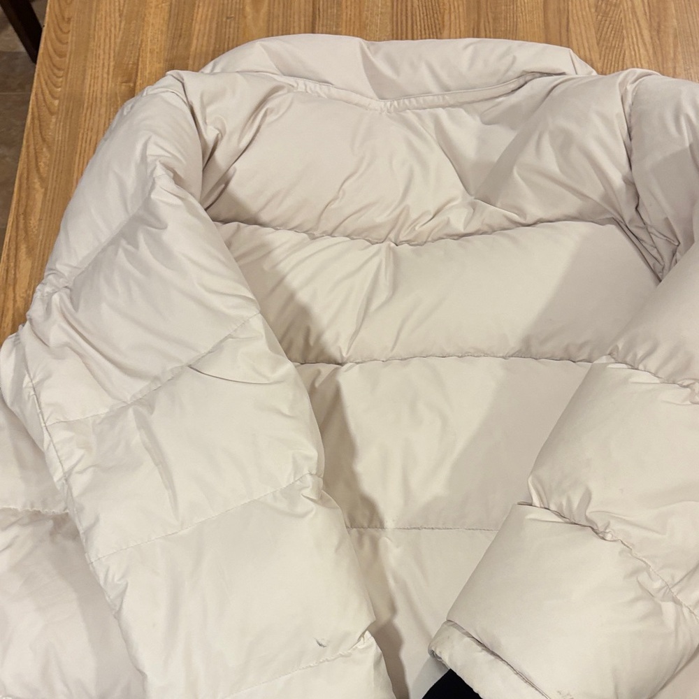 Aritzia The Super Puff Puffer Jacket in Light Cream - Picture 8 of 10